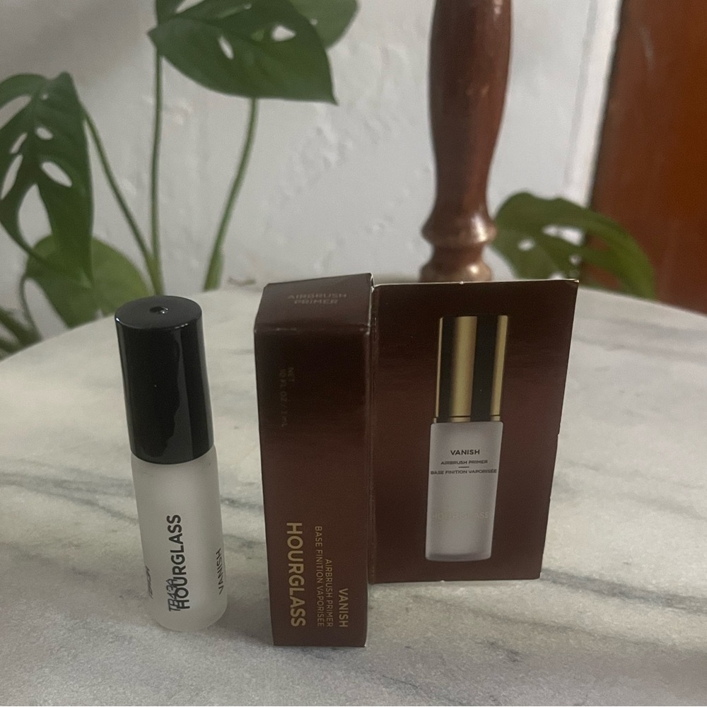 ✨$6 hourglass vanish airbrush primer mini